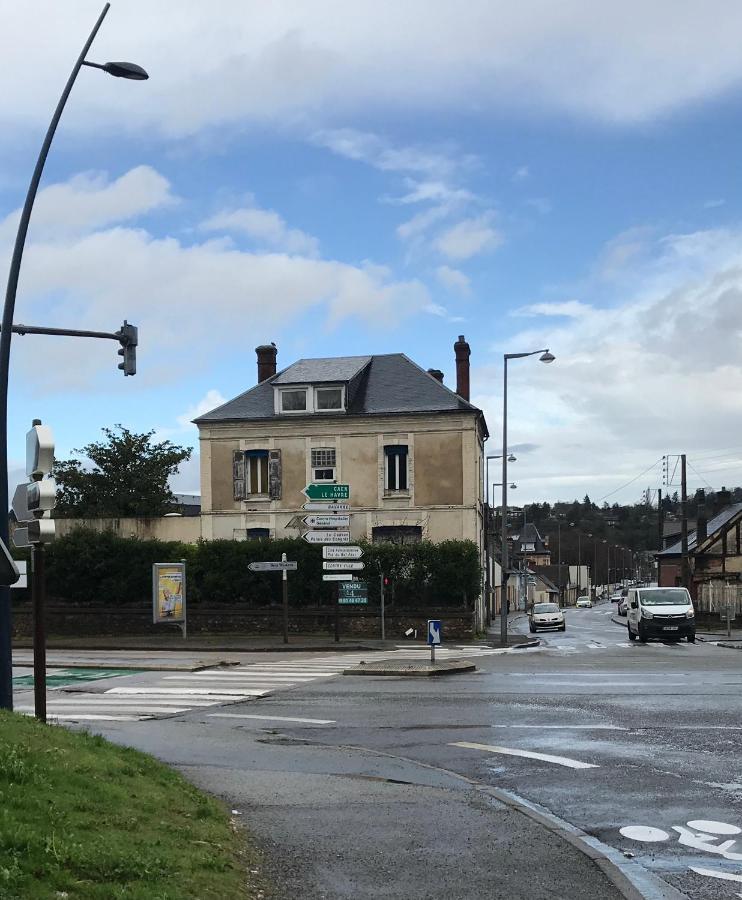 T2 Home Sweet Home Gare Wifi Parking Evreux Ngoại thất bức ảnh